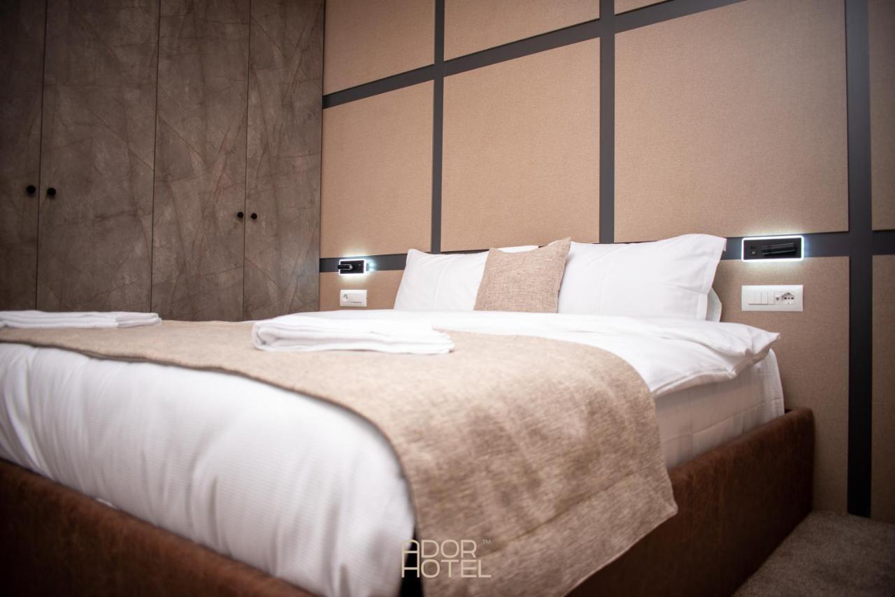 Ador Hotel North Mitrovica Buitenkant foto