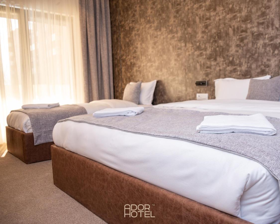 Ador Hotel North Mitrovica Buitenkant foto